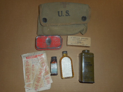 US ARMY WW1 KHAKI SQUAD LEADER'S POUCH K.T. CO. 8-1918 (5).JPG